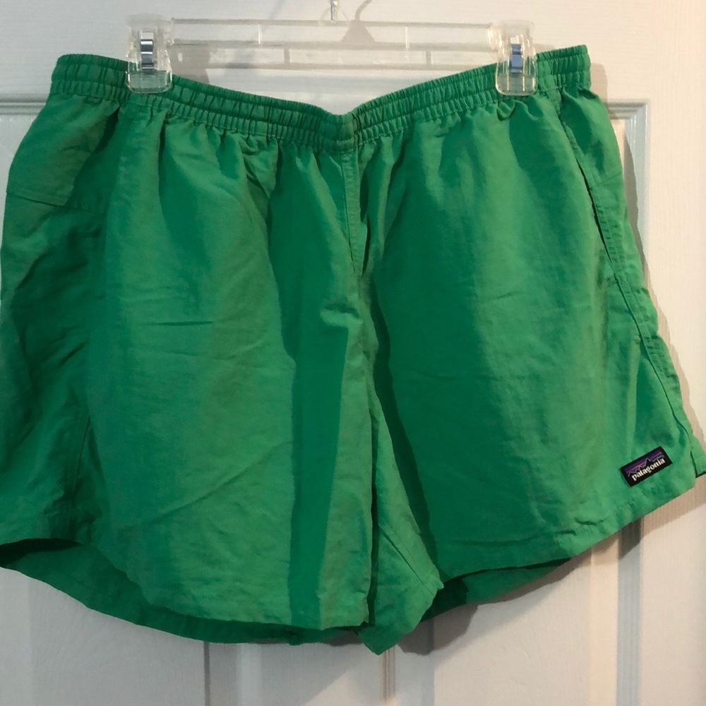 PATAGONIA | GREEN ATHLETIC SHORTS